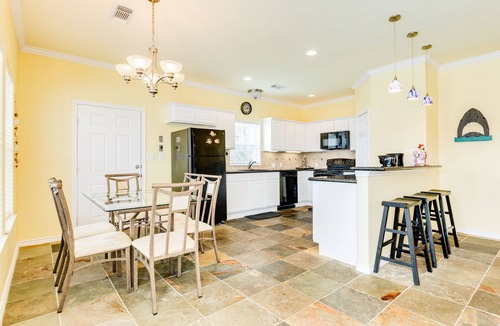 Pirates Beach House | Dog Friendly, Private Beachside Home in Pirates Beach w/Covered Deck