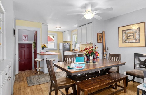 Red Lodge House | Dog Friendly with Hot Tub - Alpine Adventure