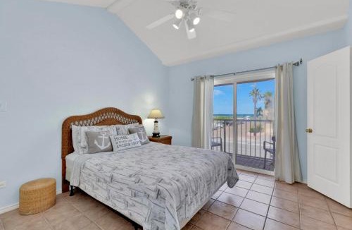 South Padre Island House | Dolphin Condominiums by Padre Getaways