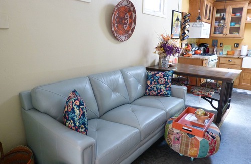East End Cottage | Dorothy's East End 1 Bd/1 Ba Perfect For 1 or 2 Travelers