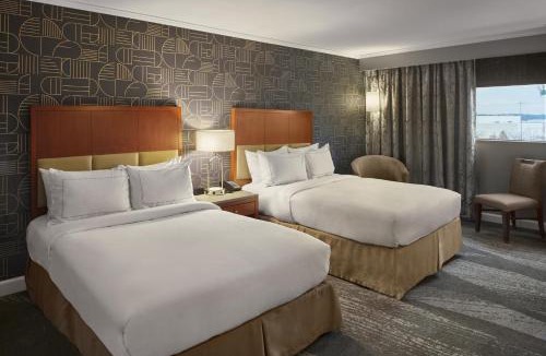 Fairlawn Hotel | DoubleTree by Hilton Akron Fairlawn