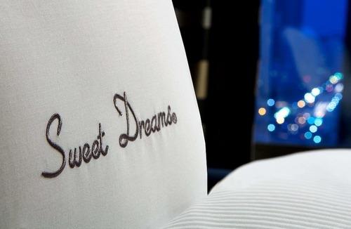 Downtown Cleveland Hotel | DoubleTree by Hilton Cleveland/Downtown Lakeside
