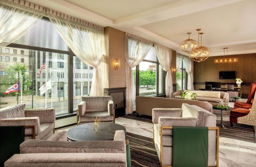 Downtown Hotel | Doubletree By Hilton Youngstown Downtown