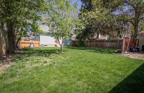 East End Cottage | downtown 2 bedroom cottage