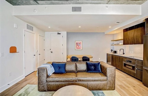 Rainey Street Historic District Condo | Downtown Austin Luxe condo w/private balcony - rooftop pool & gym
