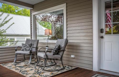 Garden District House | Downtown CDA 3BR 2B with Workspace 8 guests