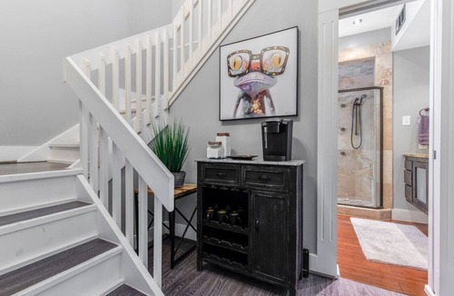 Peak's Suburban Addition House | Downtown Estate Heated Pool and Spa Sleeps 18