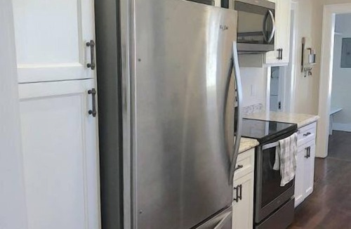 Cody House | Downtown Farmhouse, pet friendly, charming updated home, walking distance to historic downtown Cody
