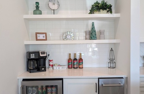 Southtown House | Downtown Home - Walk to Alamo, Riverwalk, more.