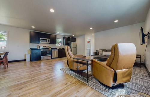 Kalispell Apartment | Downtown Kalispell Retreat | Hot Tub | Walk to Breweries & Shops