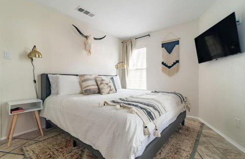 Wimberley House | Downtown Lonestar Bungalow at Beer Ranch Project