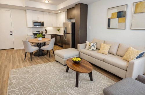Little Tokyo Apartment | Downtown Los Angeles Modern Apartments