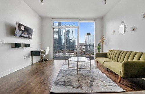 Waller Creek District Apartment | Downtown | Luxury 2BD Apt. | Pool | Gym | Great Views