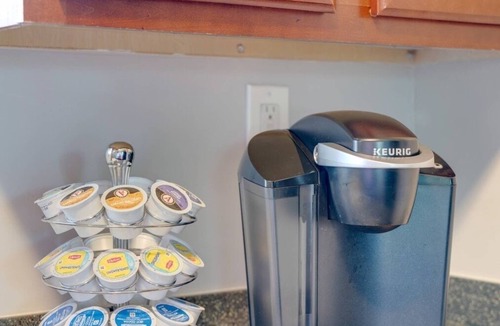 North Capitol Condo | DOWNTOWN RIVERFRONT CONDO! MINUTES FROM BROADWAY!