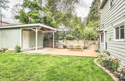 Garden District House | Downtown w/Game Room & Private Yard