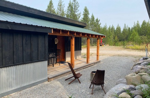 Coram Cabin | Drake's Hideaway @Aspen Hollow: Luxury Tiny Cabin near Glacier National Park