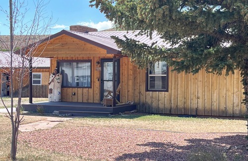 Dubois House | Dubois/Wind River Paradise Cabin