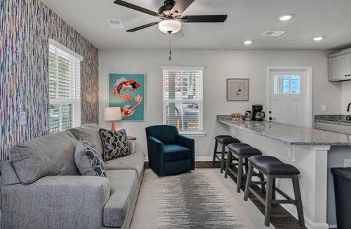 University Hill House | Dunbar Cottage | The Pickens Cottages