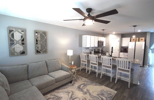 Mocksville House | DuPont Manor House beautiful modern home offers serene comfort & convenience