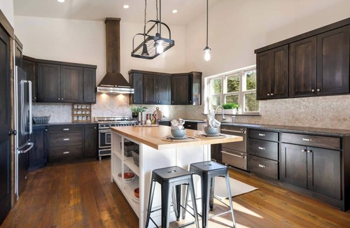 Kalispell House | Eagles Nest Escape, Hot Tub and Firepit