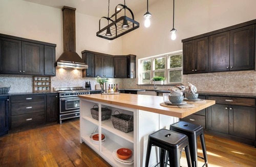 Kalispell House | Eagles Nest Escape, Hot Tub and Firepit