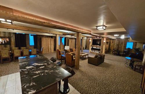 Miles City Hotel | Eaglescape Suites and Event Center