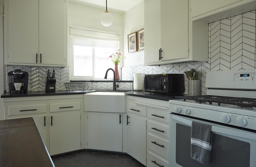 Montrose House | East LA Bungalow, Great for Families and Couples