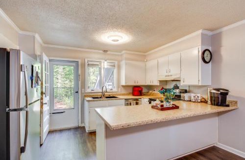 Dentsville Apartment | Easy Access to I-77 & I-20: Columbia Duplex!