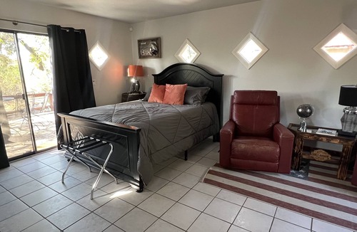Medicine Park Cabin | Easy Rider Cabin -Boat/Trailer prkg, Pet ok w/fee