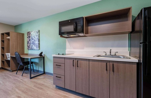 Arcadia Hotel | ECHO Suites Extended Stay by Wyndham Spartanburg