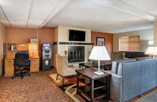 Billings Hotel | Econo Lodge Billings