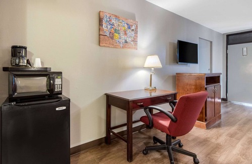 Aiken Hotel | Econo Lodge Aiken Central