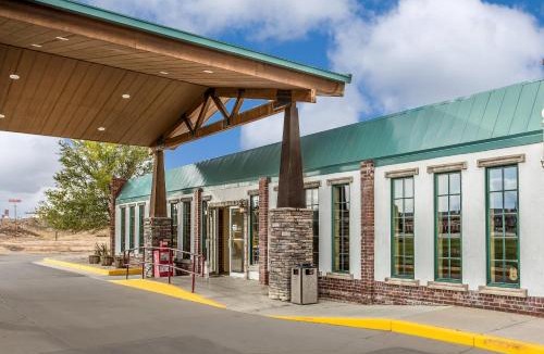 Rawlins Cabin | Econo Lodge Rawlins