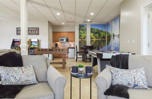 Mount Mourne House | Edgewater Escape - Your ultimate lakefront retreat for unforgettable family fun and relaxation