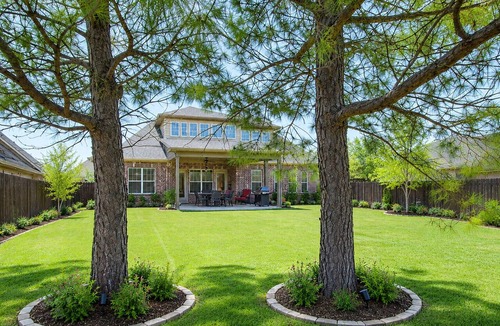 Sapulpa House | Elegant Brick House at Jenks