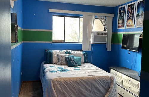 Gillette Apartment | Elegant ,but cozy apartment within walking distance of lots of great places .