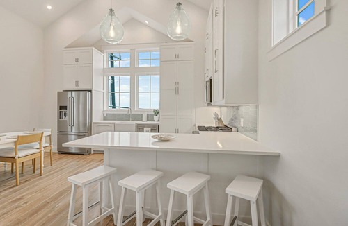 Cinnamon Shore House | Elegant Cinnamon Shore Beach Home w/Porch Swing & Resort Amenities!