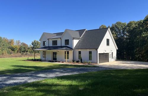 Reidsville House | Elegant Countryside Modern Farmhouse
