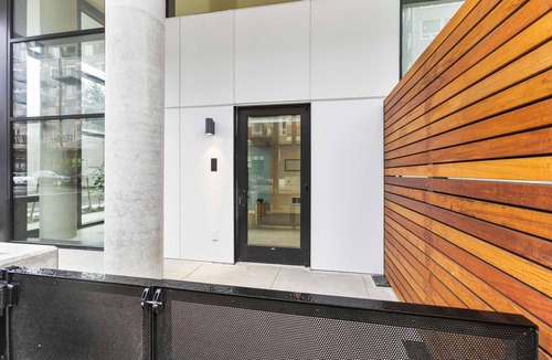 Downtown Apartment | Elegant design meets optimal location amid the natural beauty of Downtown Redmond.