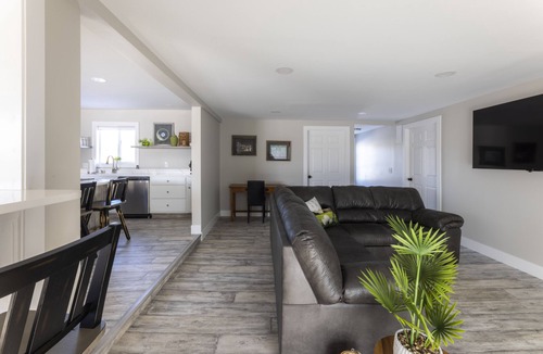 Lake Fenton House | ELEGANT HOME & a GOLFERS PARADISE