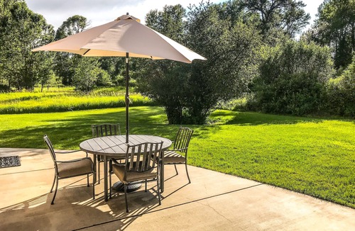 Four Corners House | Elegant home on Gallatin river, minutes to downtown Bozeman