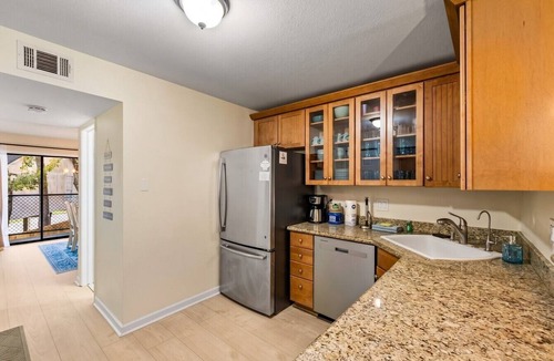 Clear Lake Shores Condo | Elegant Lakefront Condo Showcasing Spectacular Views.
