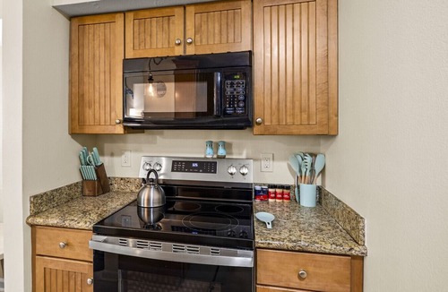 Clear Lake Shores Condo | Elegant Lakefront Condo Showcasing Spectacular Views.
