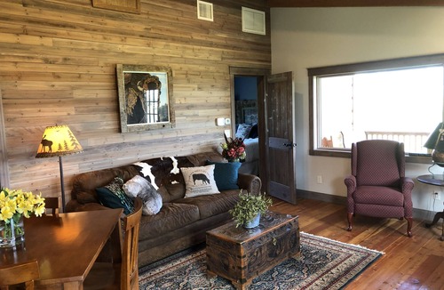 Livingston House | ELEGANT PARADISE TERRACE plus bonusn