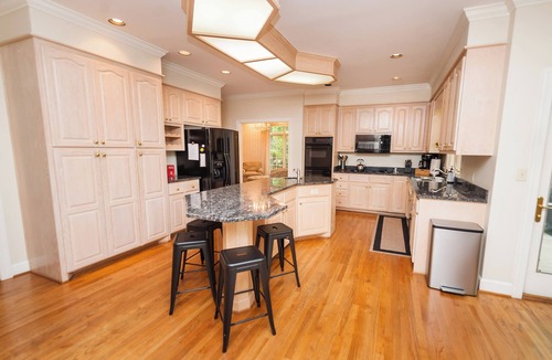 Duncan House | Elegant River Falls 5BR Home | Golf Community Living
