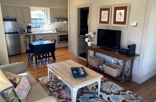 Wimberley Cottage | Elevate Your Holidays: Glamping at Cypress Creek Cottage, Texas' Hidden Gem
