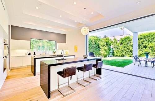 Beverly Grove House | Elevated WeHo Modern Retreat w/Pool & Privacy