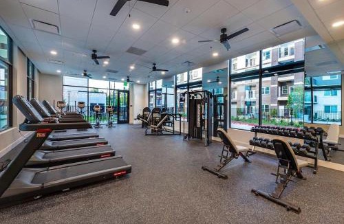 Addicks Apartment | ELIM Luxury Stay Apartment Energy Corridor-Katy