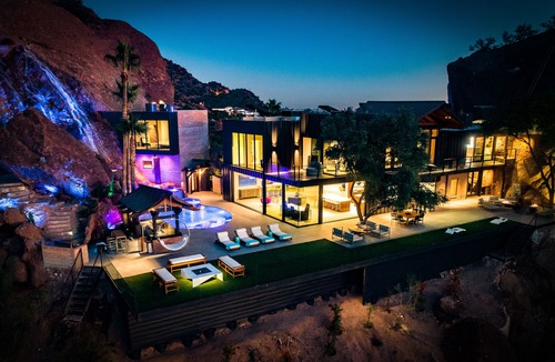 Camelback Sierra House | Elite Mountain Escape with Iconic Views, Private Villa & Resort-Style Luxury