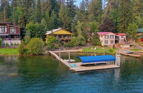Coeur d'Alene House | Ellen's Escape in Rockford Bay/Lake CDA — no wake zone and family friendly.
